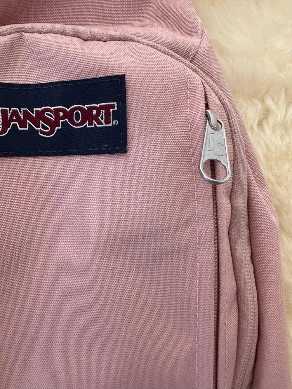 JanSport Move Sling Crossbody Bag in Misty Rose